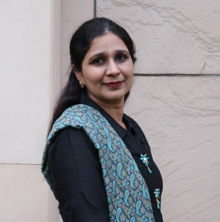 Best astrologer in delhi ncr- Roopam Garg